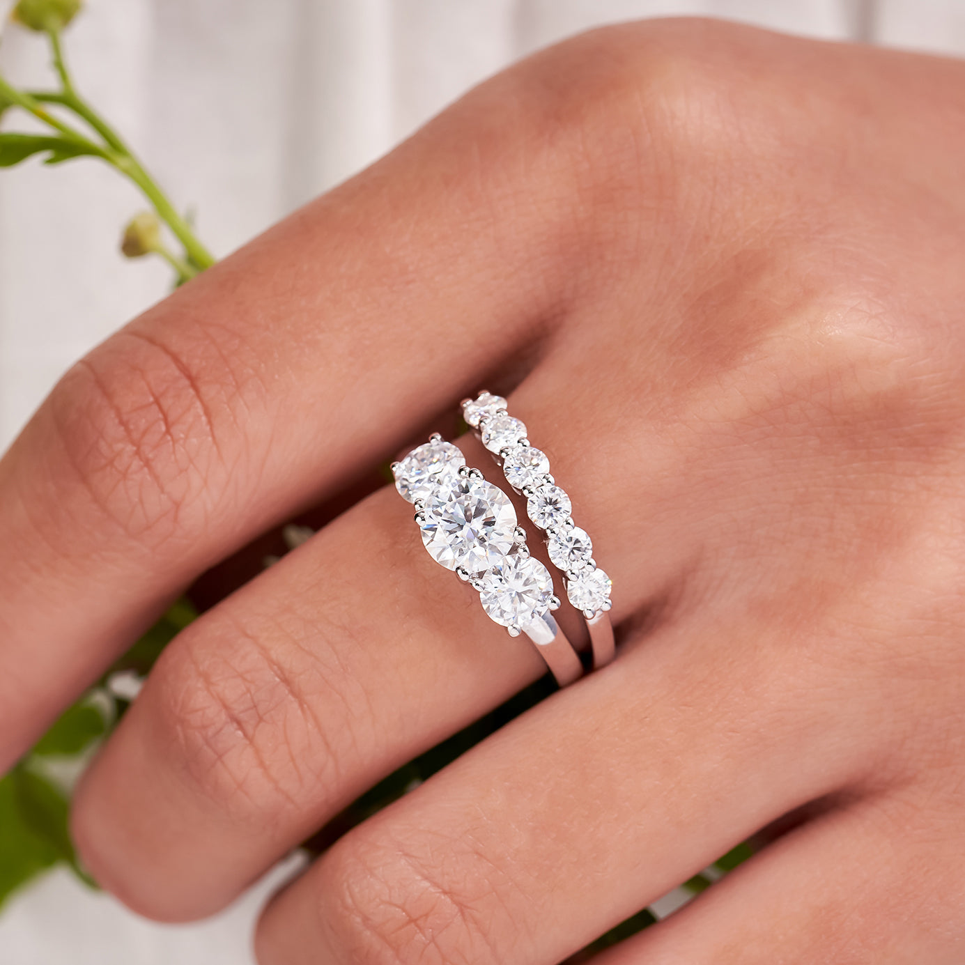 14K White Gold 6 Stone Moissanite Wedding Band Rings for Women 0.7CT