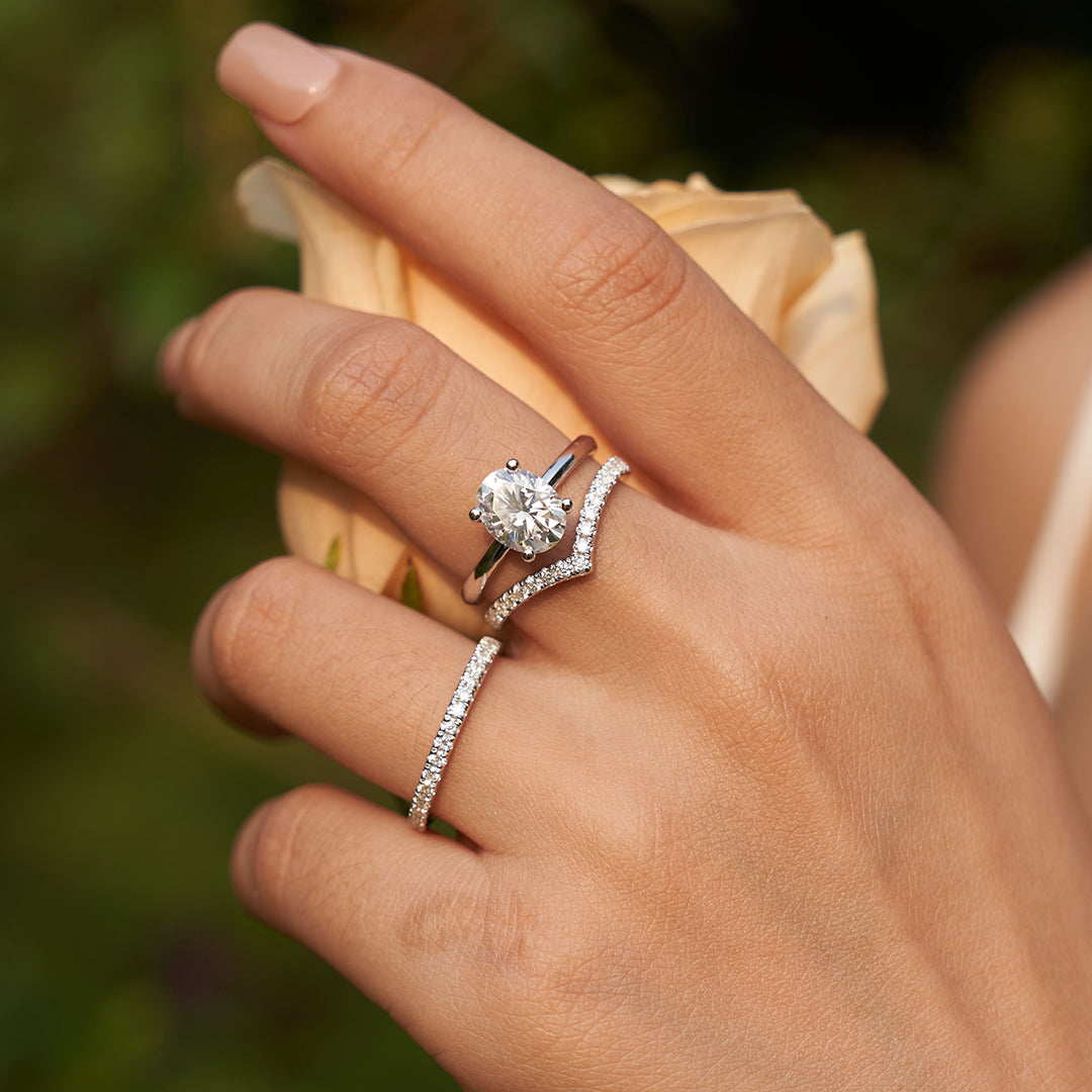 1.5CT/2CT Moissanite Solitaire Oval Engagement Rings for Women