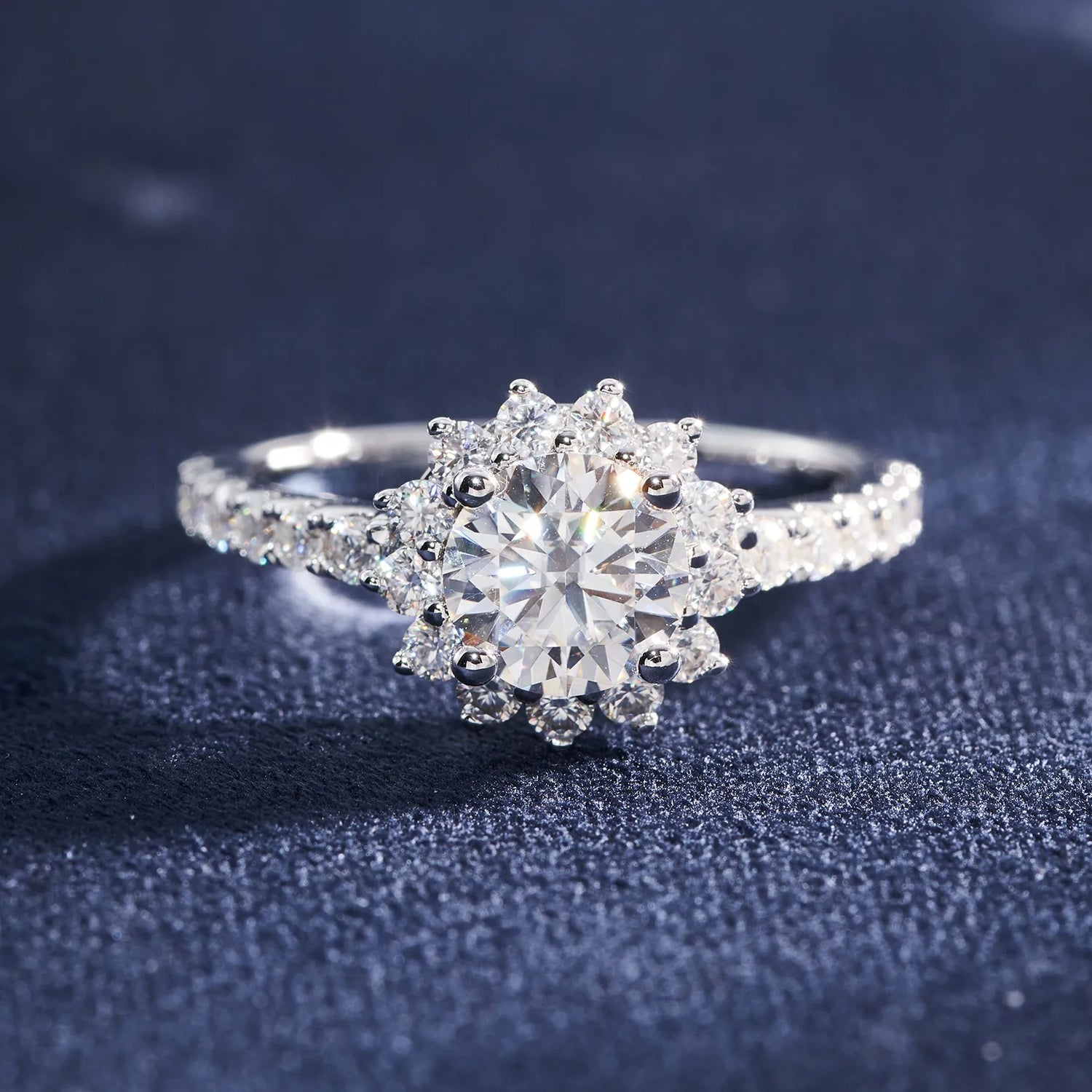 Lab Grown Diamond  Sunflower Halo Engagement Rings for Women 1.64CT