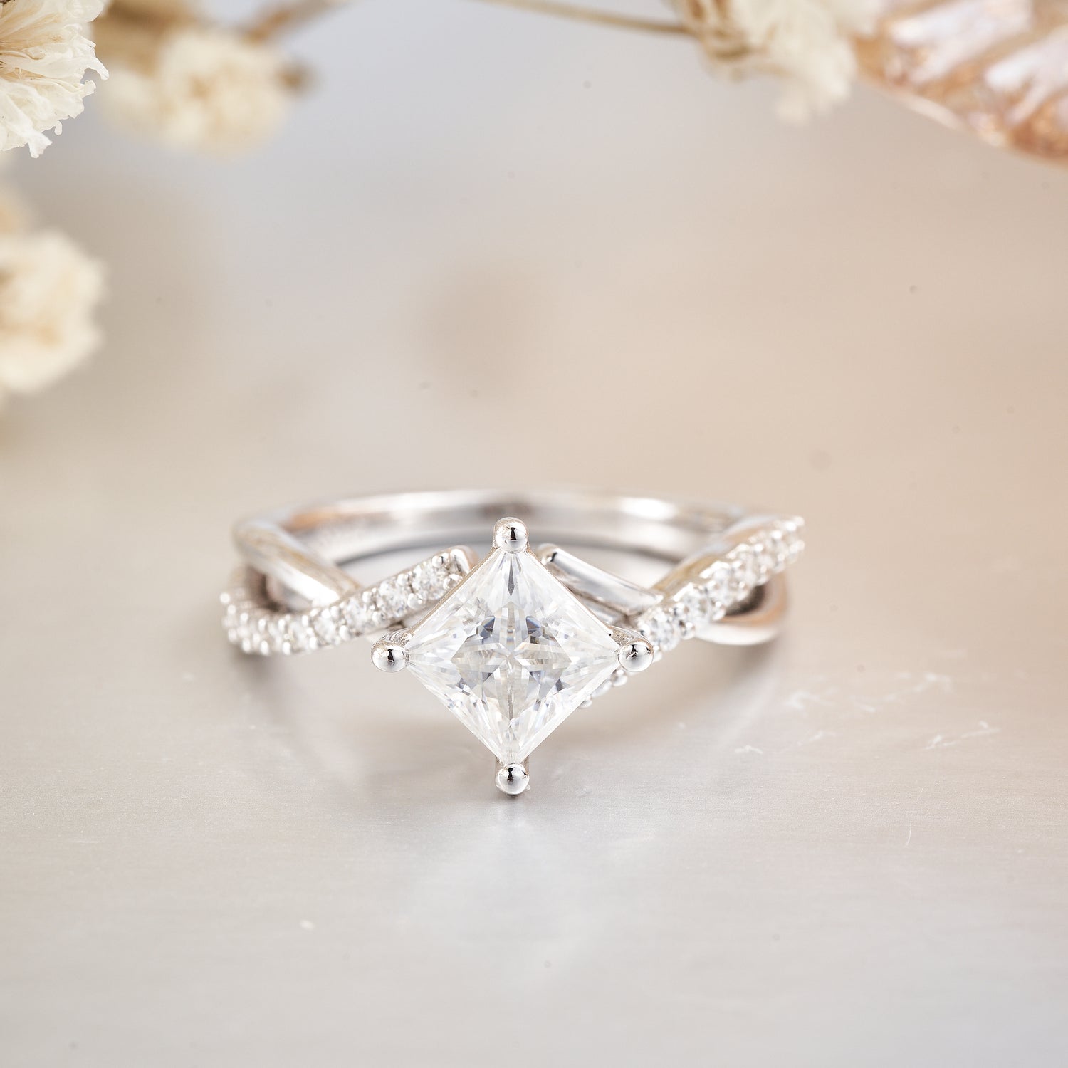 1CT Moissanite Princess Cut Solitaire Engagement Rings for Women