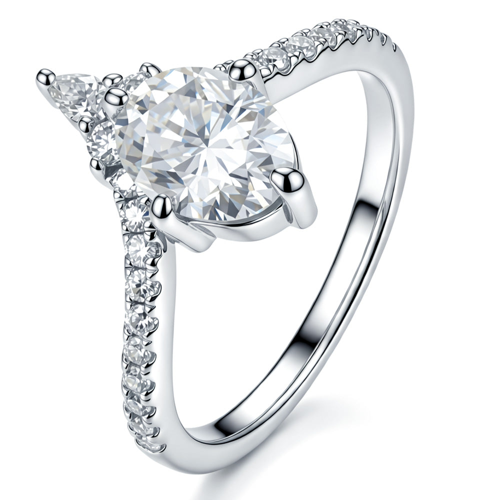 Lab Grown Diamond Oval V-Shaped Engagement Ring for Women