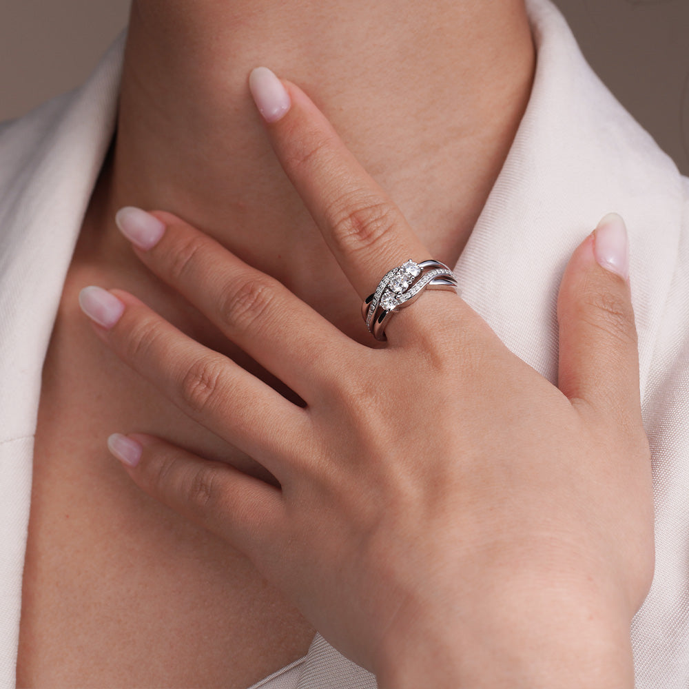 Lab Grown Diamond 3 Stones Twisted Engagement Rings for Women