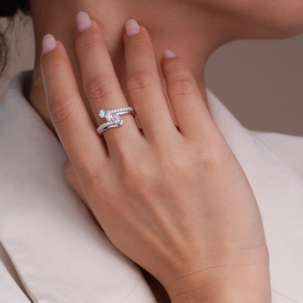 Lab Grown Diamond Three Stone Round Cut Engagement Ring with Pave Band for Women