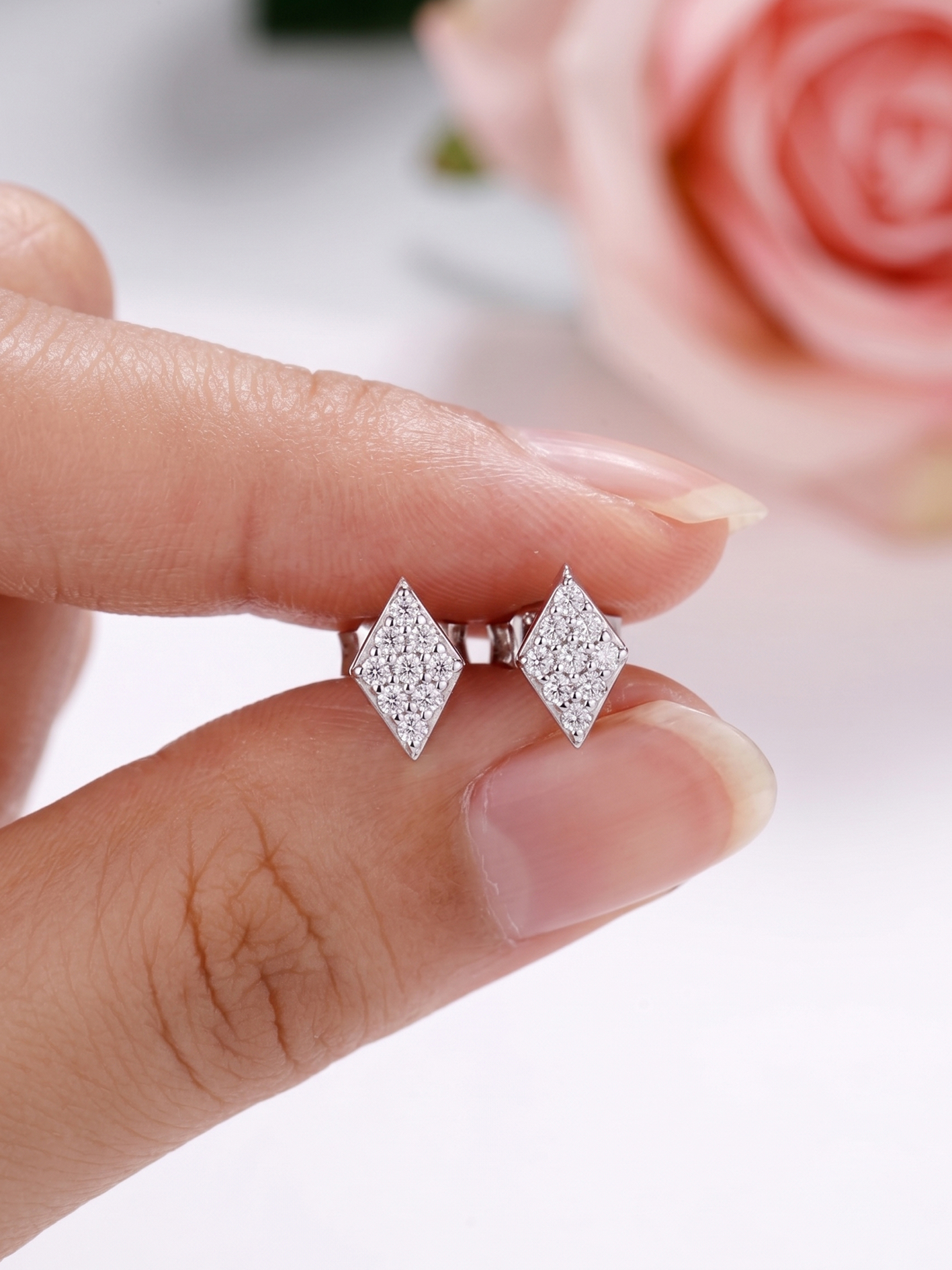 Lab Grown Diamond Geometric Stud Earrings for Women, Diamond-Shaped Earrings 0.18CT