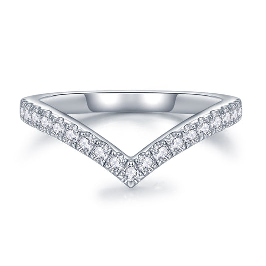 Moissanite V-shaped Curved Wedding Band for Women 0.32ct